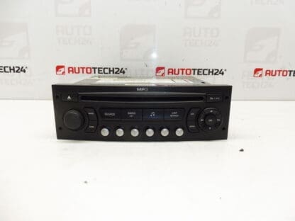 Autoradio CD-levyllä Blaupunkt RD4 N2 MP3 Citroën Peugeot 9664770277 6574Y7