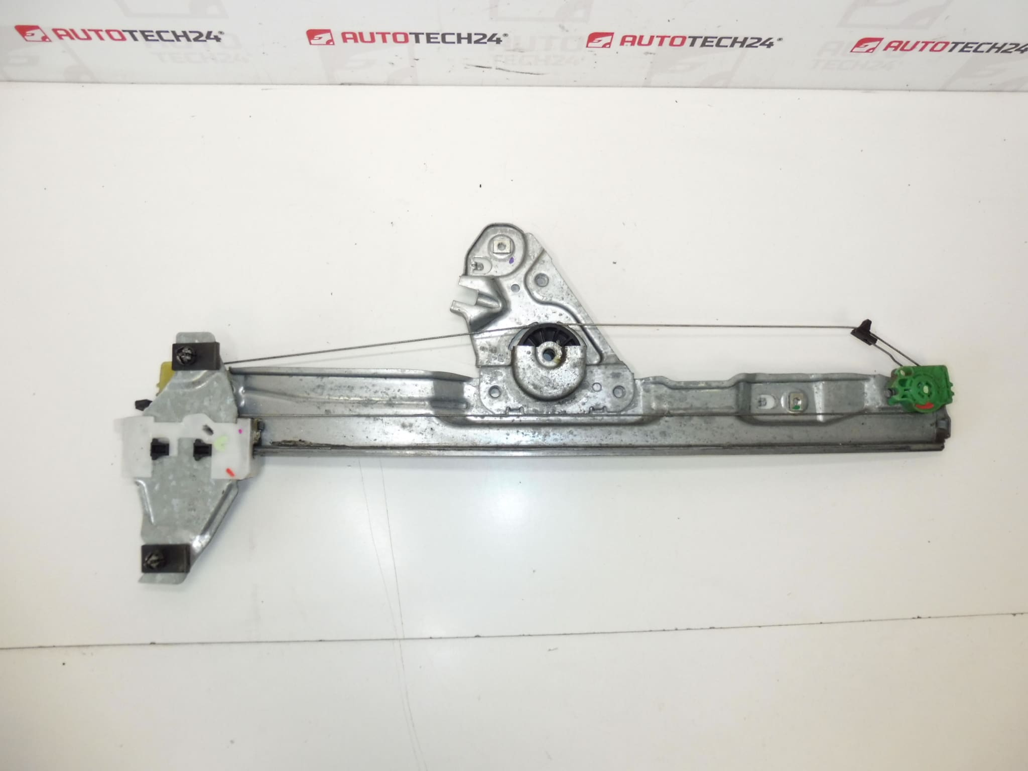 Oikean ikkunan vetomekanismi Peugeot 308 9658926980 9222CV