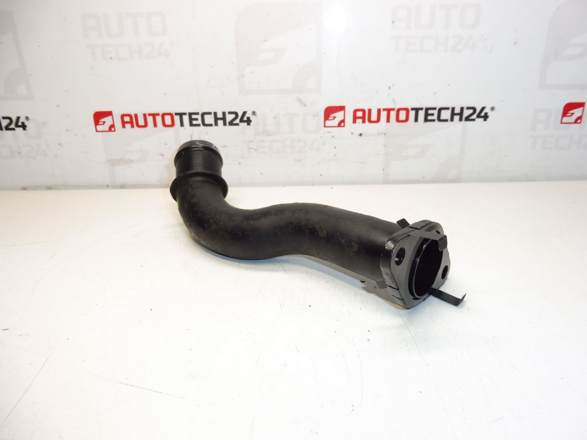 Ilmaliitäntä Citroën Peugeot 2.0 HDI 0382NC