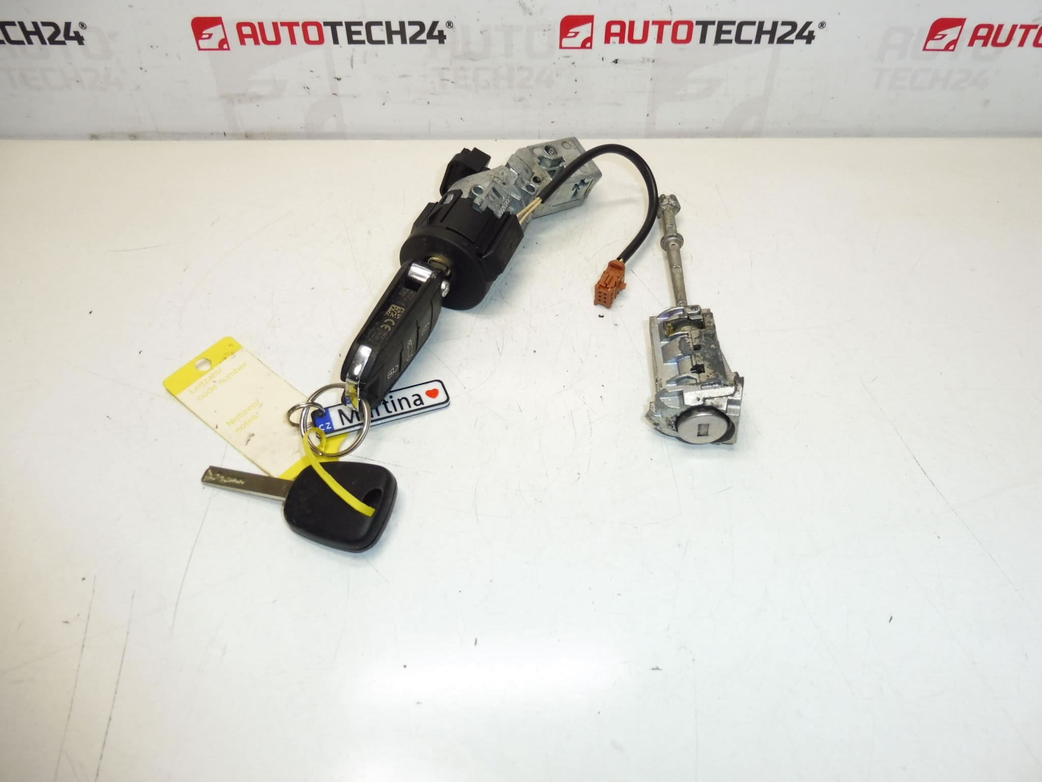 Lukkosarja plus 2x avain Citroen C-Elysée 9678792780